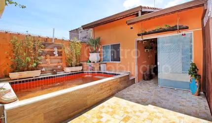 CASA à venda com 2 quartos em Peruíbe, no bairro Cidade Nova Peruíbe