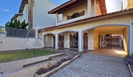 CASA à venda com 4 quartos em Peruíbe, no bairro Balneario Josedy