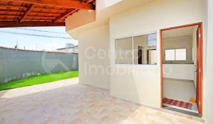 CASA à venda com 2 quartos em Peruíbe, no bairro Parque D Aville