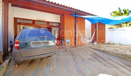 CASA à venda com 3 quartos em Peruíbe, no bairro Estancia Sao Jose