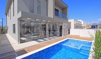 CASA à venda com piscina e 4 quartos em Peruíbe, no bairro Bougainvillee IV