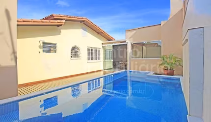 CASA à venda com piscina e 3 quartos em Peruíbe, no bairro Stella Maris