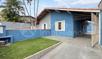 CASA à venda com 2 quartos em Peruíbe, no bairro Stella Maris