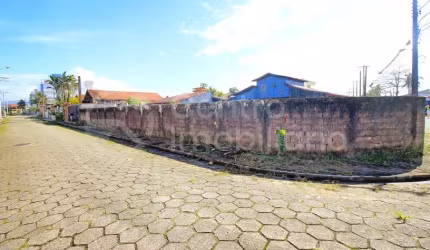 TERRENO à venda em Peruíbe, no bairro Belmira Novaes