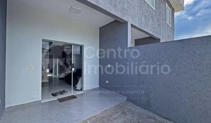 CASA à venda com piscina e 2 quartos em Peruíbe, no bairro Estancia Sao Jose