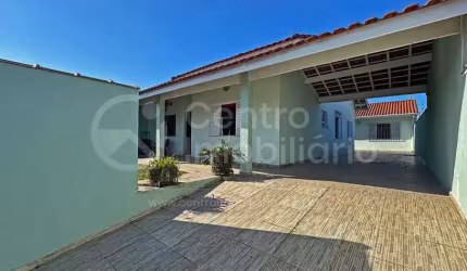 CASA à venda com 3 quartos em Peruíbe, no bairro Balneario Arpoador