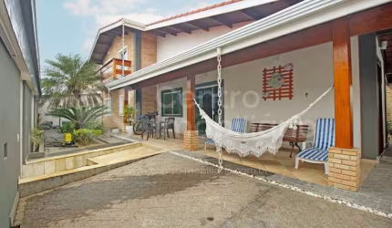 CASA à venda com piscina e 4 quartos em Peruíbe, no bairro Stella Maris