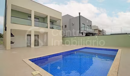 CASA à venda com piscina e 5 quartos em Peruíbe, no bairro Residencial Bosque Três Marias