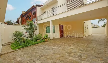 CASA à venda com 3 quartos em Peruíbe, no bairro Jardim Três Marias