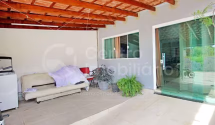 CASA à venda com 3 quartos em Peruíbe, no bairro Balneario Sao Joao Batista