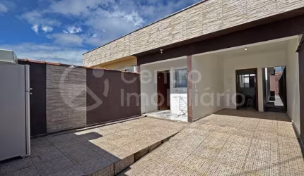 CASA à venda com 2 quartos em Peruíbe, no bairro Jardim Imperador