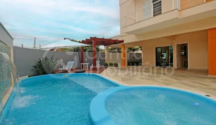 CASA à venda com piscina e 4 quartos em Peruíbe, no bairro Cidade Nova Peruíbe