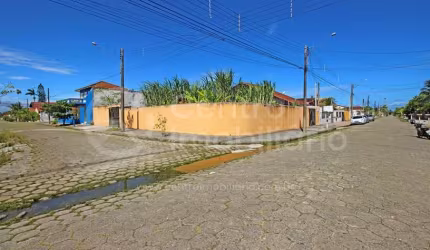 TERRENO à venda em Peruíbe, no bairro Parque Balneario Oasis