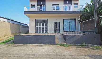 APARTAMENTO à venda com 1 quartos (1 suítes) em Peruíbe, no bairro Jd Caraminguava
