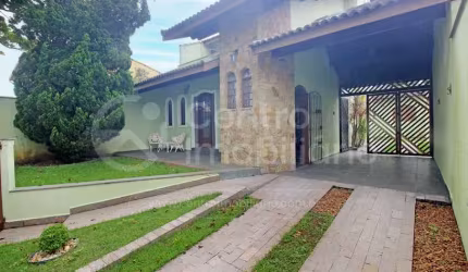 CASA à venda com 4 quartos em Peruíbe, no bairro Estancia Sao Jose