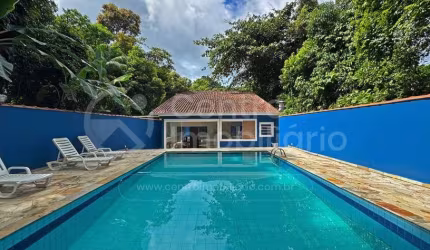 CASA à venda com piscina e 4 quartos em Peruíbe, no bairro Quinta do Guarau
