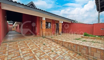 CASA à venda com 3 quartos em Peruíbe, no bairro Maria H Novaes