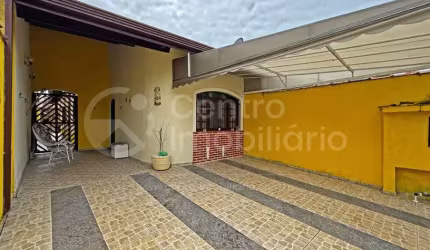 CASA à venda com 2 quartos em Peruíbe, no bairro Stella Maris