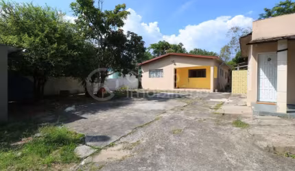 CASA à venda com 2 quartos em Peruíbe, no bairro Jd Caraminguava