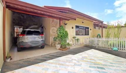 CASA à venda com 3 quartos em Peruíbe, no bairro Parque Balneario Oasis