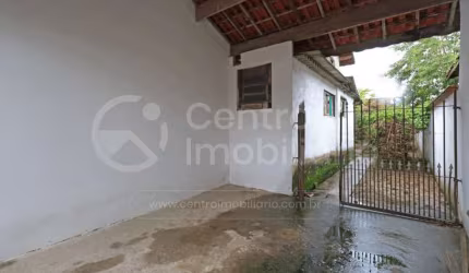 CASA à venda com 2 quartos em Peruíbe, no bairro Balneario Josedy