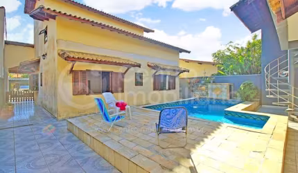 CASA à venda com piscina e 3 quartos em Peruíbe, no bairro Stella Maris
