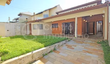 CASA à venda com 3 quartos em Peruíbe, no bairro Jardim Imperador