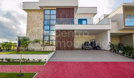 CASA à venda com piscina e 4 quartos em Peruíbe, no bairro Residencial Flora Rica