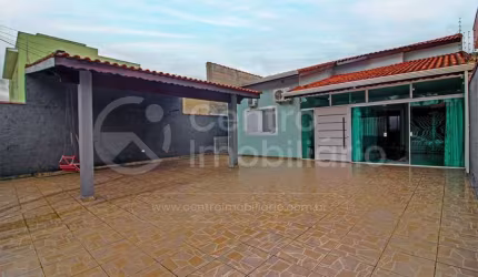 CASA à venda com 3 quartos em Peruíbe, no bairro Balneario Josedy