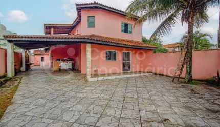 CASA à venda com 4 quartos em Peruíbe, no bairro Belmira Novaes