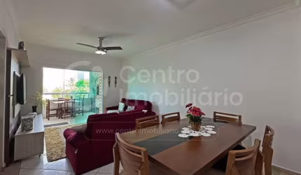 APARTAMENTO à venda com 4 quartos (1 suítes) em Peruíbe, no bairro Centro