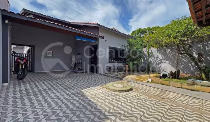 CASA à venda com 3 quartos em Peruíbe, no bairro Estancia Sao Jose