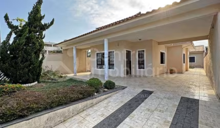 CASA à venda com 3 quartos em Peruíbe, no bairro Jardim Sao Luiz