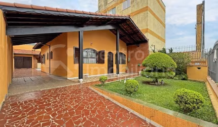 CASA à venda com 3 quartos em Peruíbe, no bairro Centro