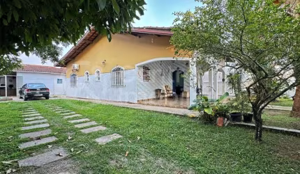 CASA à venda com 2 quartos em Peruíbe, no bairro Stella Maris