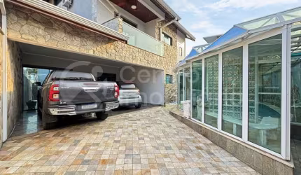 CASA à venda com piscina e 6 quartos em Peruíbe, no bairro Jardim Ribamar