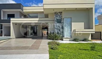 CASA à venda com piscina e 3 quartos em Peruíbe, no bairro Bougainvillee IV