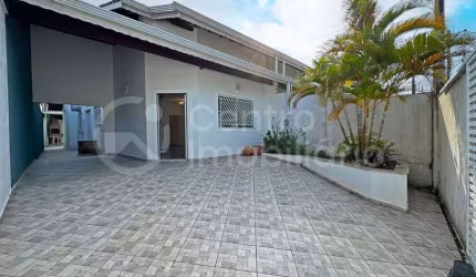CASA à venda com 3 quartos em Peruíbe, no bairro Stella Maris