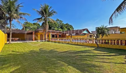 CASA à venda com piscina e 2 quartos em Peruíbe, no bairro Jardim dos Prados