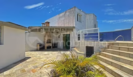 APARTAMENTO à venda com 3 quartos (1 suítes) em Peruíbe, no bairro Balneario Sambura