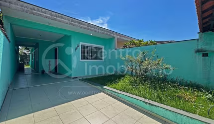 CASA à venda com 2 quartos em Peruíbe, no bairro Parque D Aville