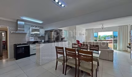APARTAMENTO à venda com 3 quartos (1 suítes) em Peruíbe, no bairro Stella Maris