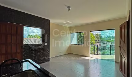 CASA à venda com 2 quartos em Peruíbe, no bairro Jardim Brasil