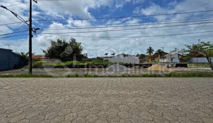 TERRENO à venda em Peruíbe, no bairro Maria H Novaes