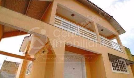 CASA à venda com 3 quartos em Peruíbe, no bairro Balneario Arpoador