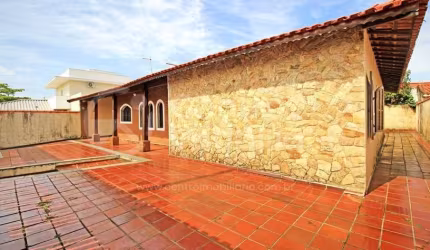CASA à venda com 3 quartos em Peruíbe, no bairro Cidade Nova Peruíbe