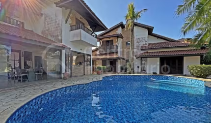 CASA à venda com piscina e 3 quartos em Peruíbe, no bairro Cidade Nova Peruíbe