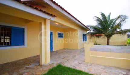CASA à venda com 4 quartos em Peruíbe, no bairro Jardim Star
