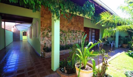 CASA à venda com 2 quartos em Peruíbe, no bairro Jardim Ribamar