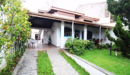 CASA à venda com 3 quartos em Peruíbe, no bairro Balneario Josedy